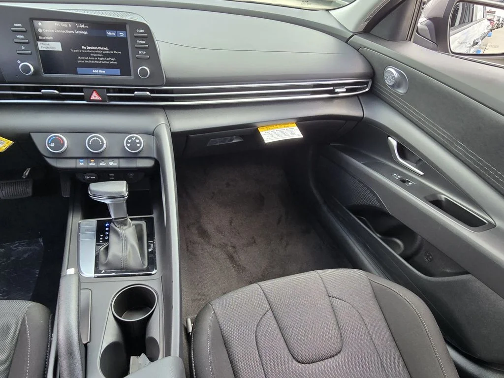 New 2026 Gray Hyundai SE image 9