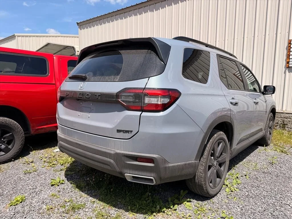 Used 2025 Gray Honda Sport image 19