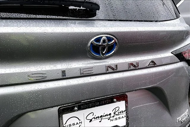 Used 2023 Silver Toyota Platinum image 26