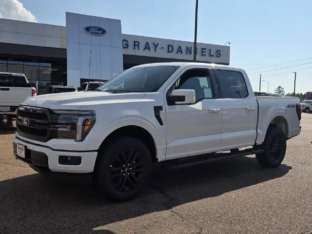 New 2026 Star White Metallic Tri-Coat Ford Lariat® image 4