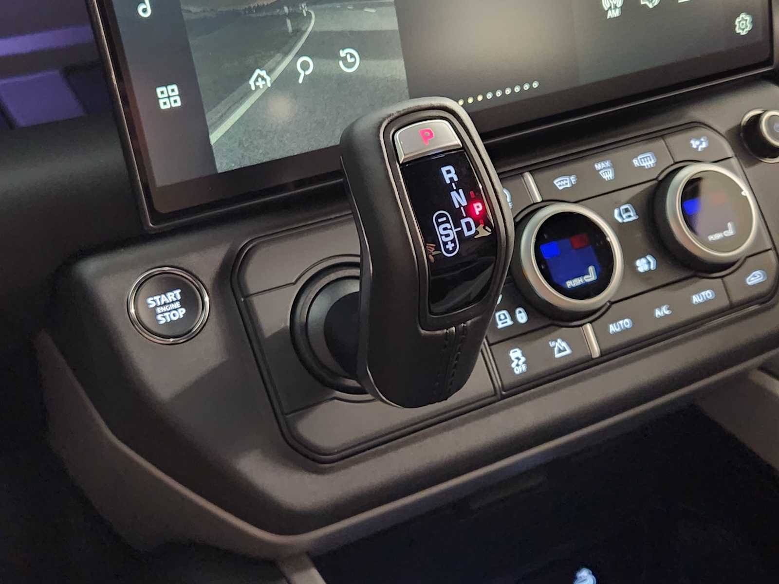 New 2026 Fuji White Land Rover V8 image 20