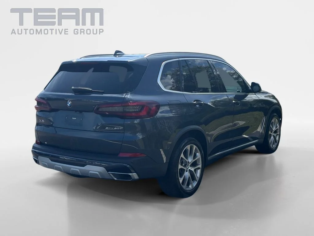 Used 2022 Gray BMW xDrive40i image 7