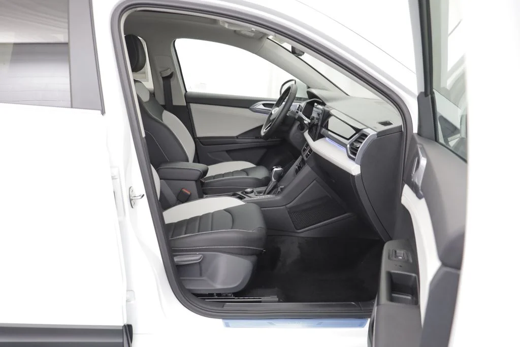 New 2026 Pure White Volkswagen 1.5T SEL image 20