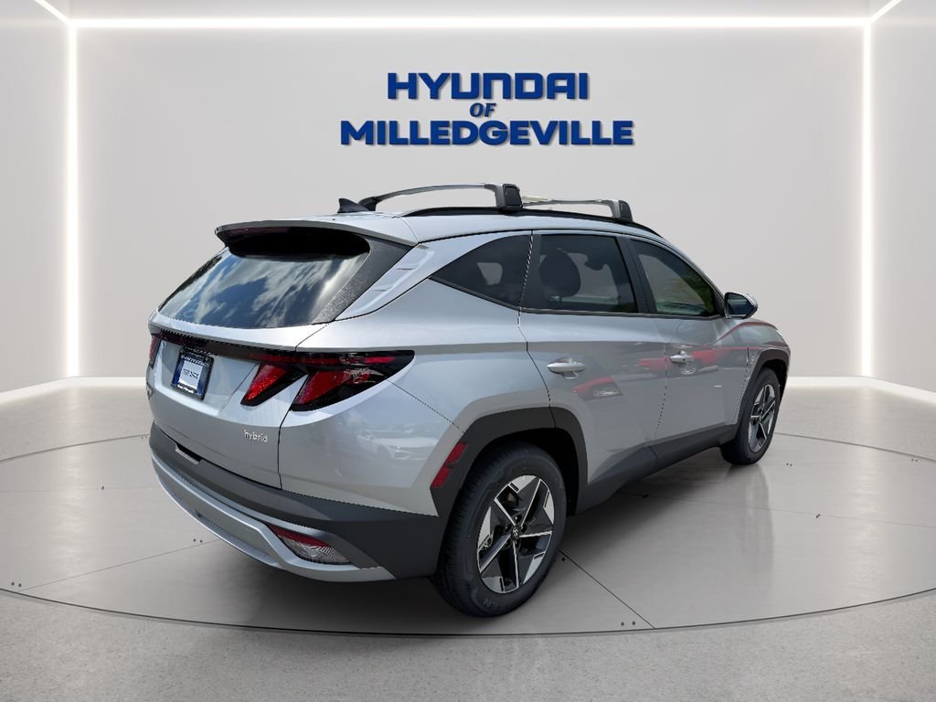 New 2026 Shimmering Silver Hyundai SEL FWD image 40