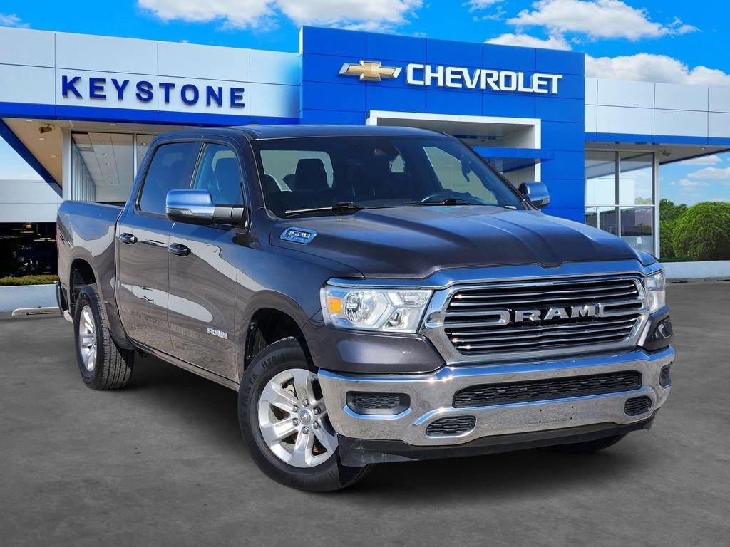 2023 RAM 1500 Laramie 4x4 Crew Cab 5'7's photo