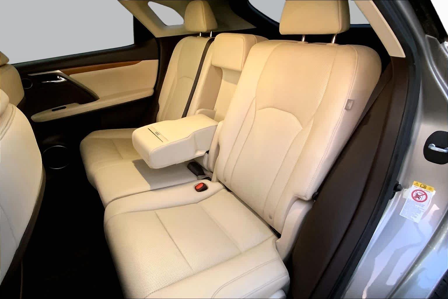 Used 2020 Atomic Silver Lexus  image 20
