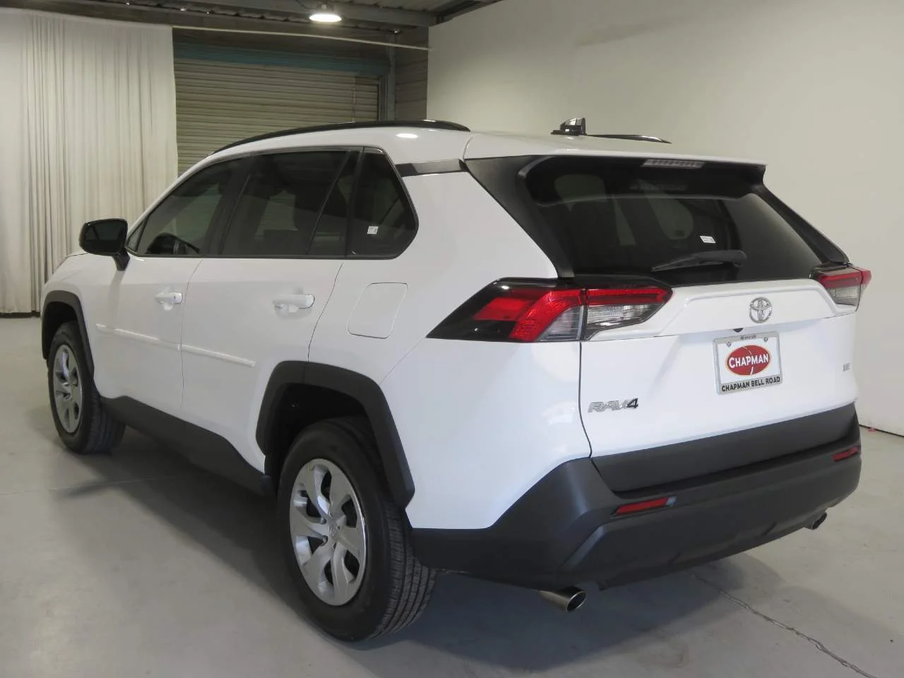 Used 2019 Super White Toyota LE image 6
