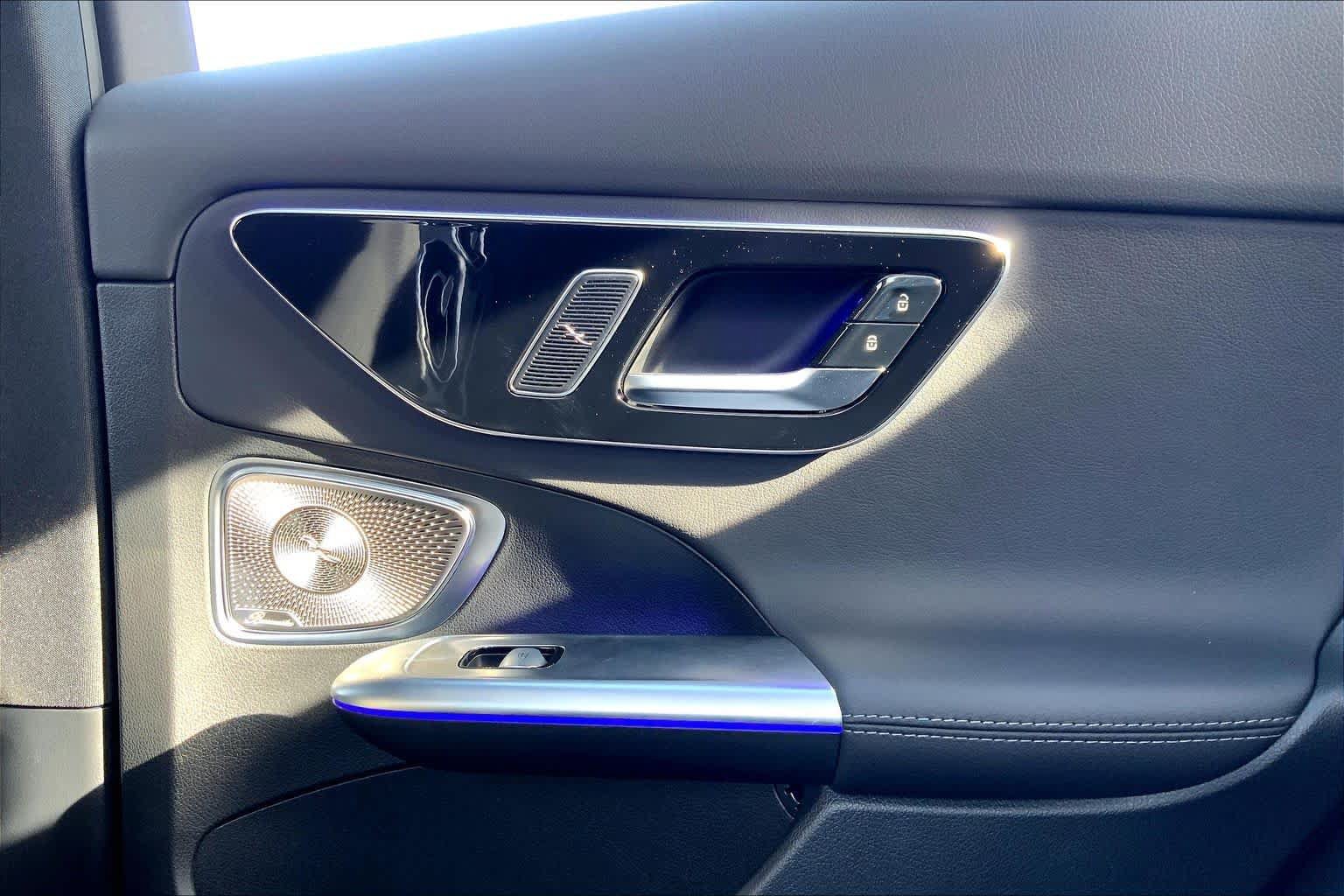 New 2027 Graphite Grey Metallic Mercedes-Benz C 300 image 23