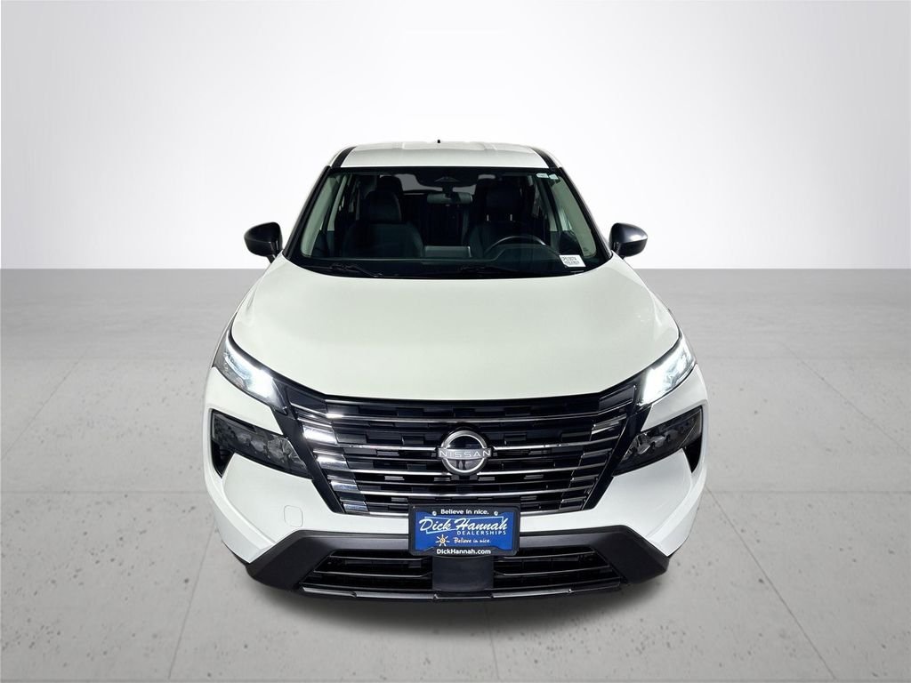Used 2024 White Nissan S image 3
