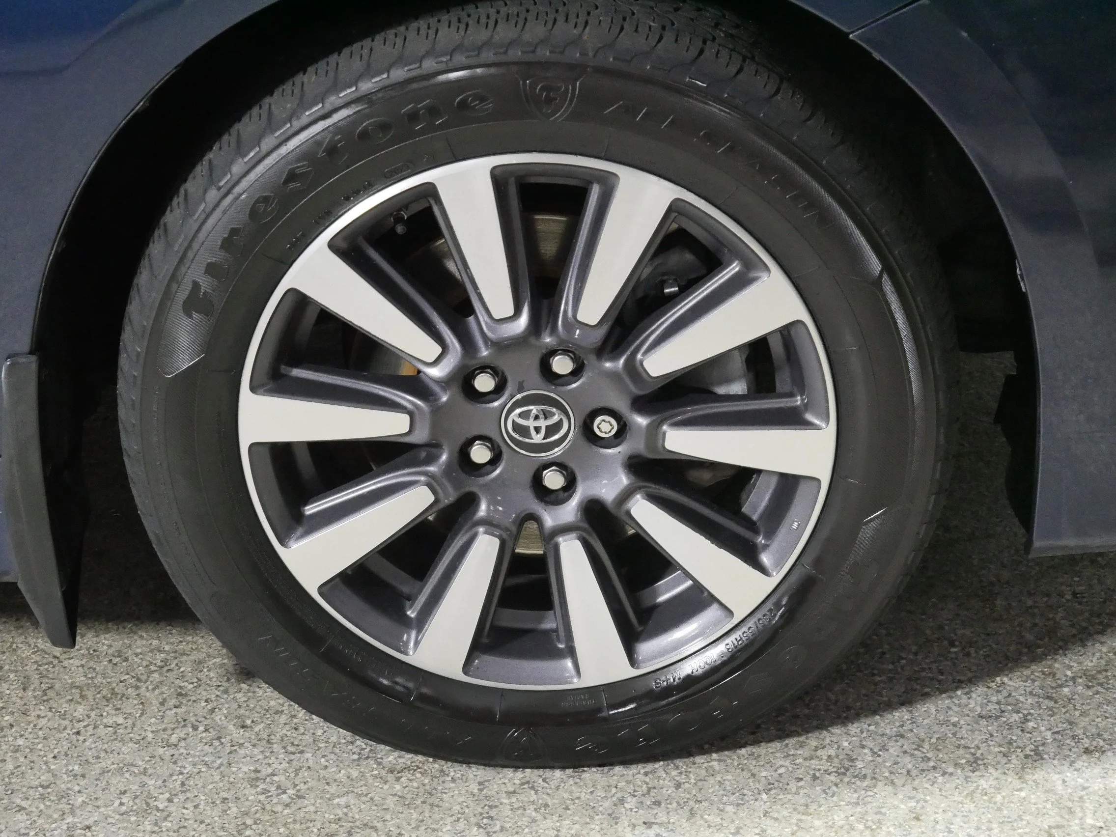 Used 2018 Parisian Night Pearl Toyota XLE image 15