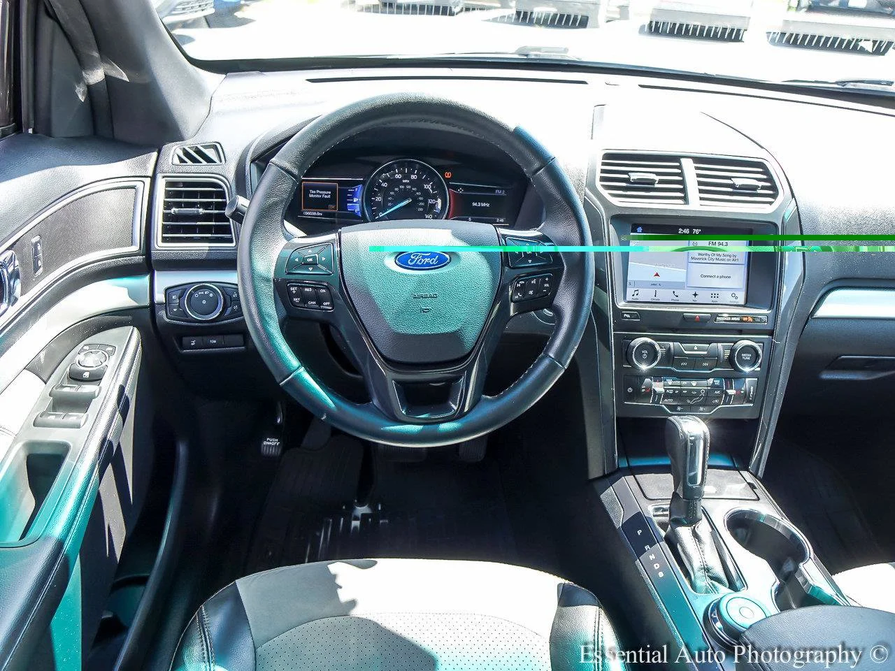 Used 2017 Oxford White FORD XLT image 12
