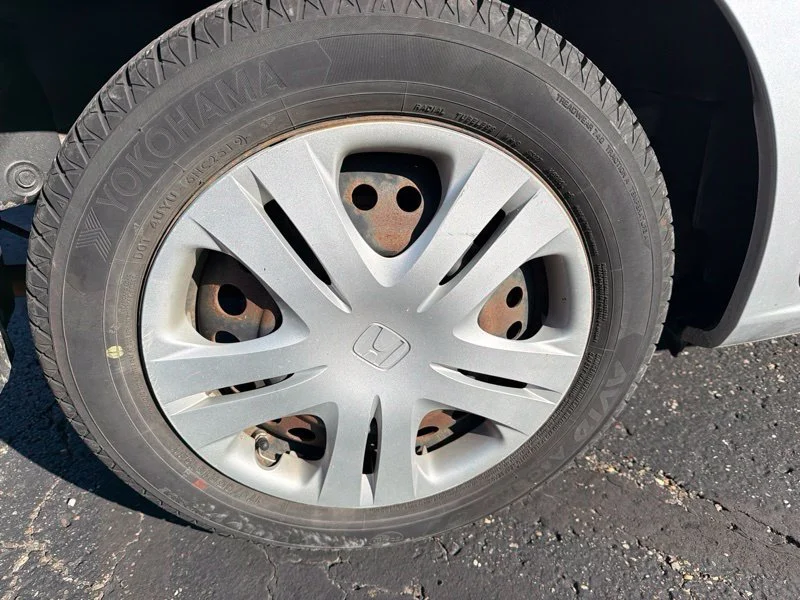 Used 2011  Honda Base image 7