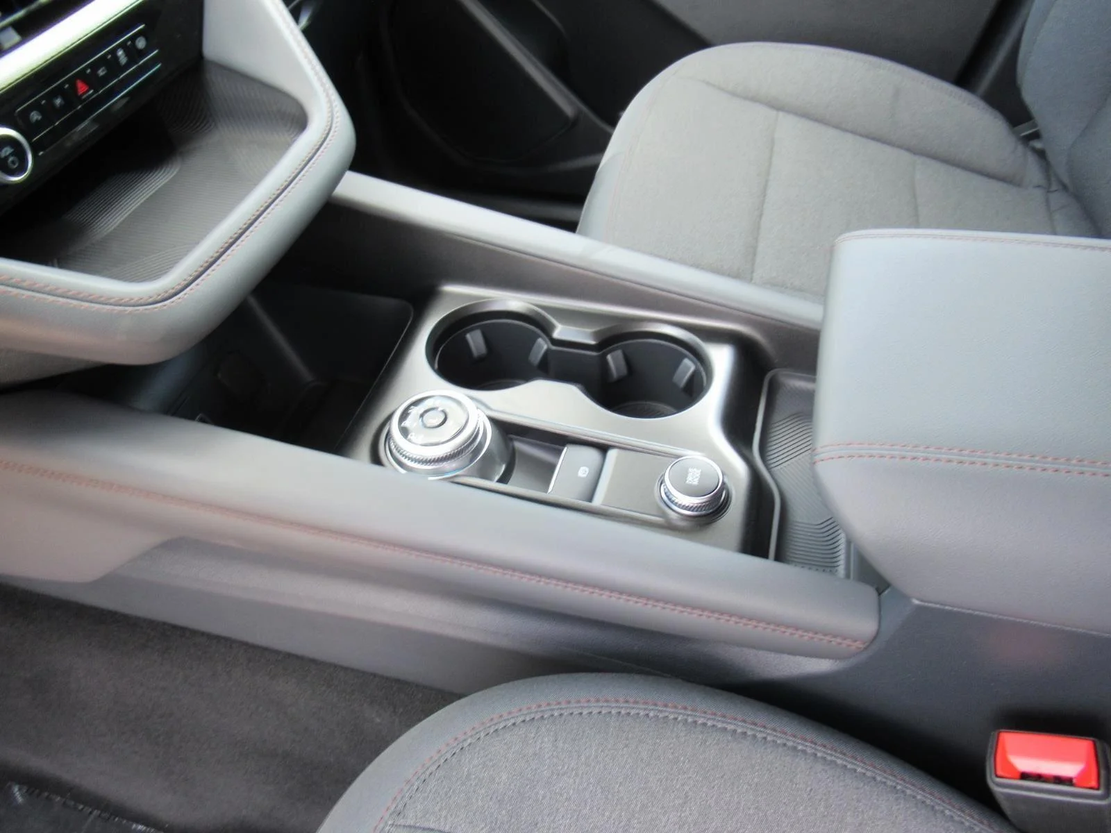 New 2026 Carbonized Gray Metallic Ford Active 100A image 18