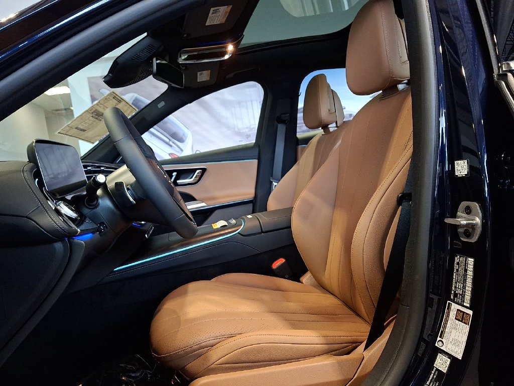 New 2027 Nautical Blue Metallic Mercedes-Benz E 350 image 8