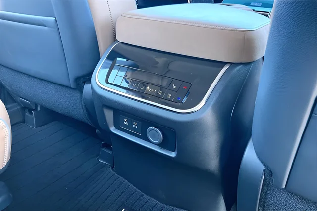 Used 2025 Blue INFINITI SENSORY image 24