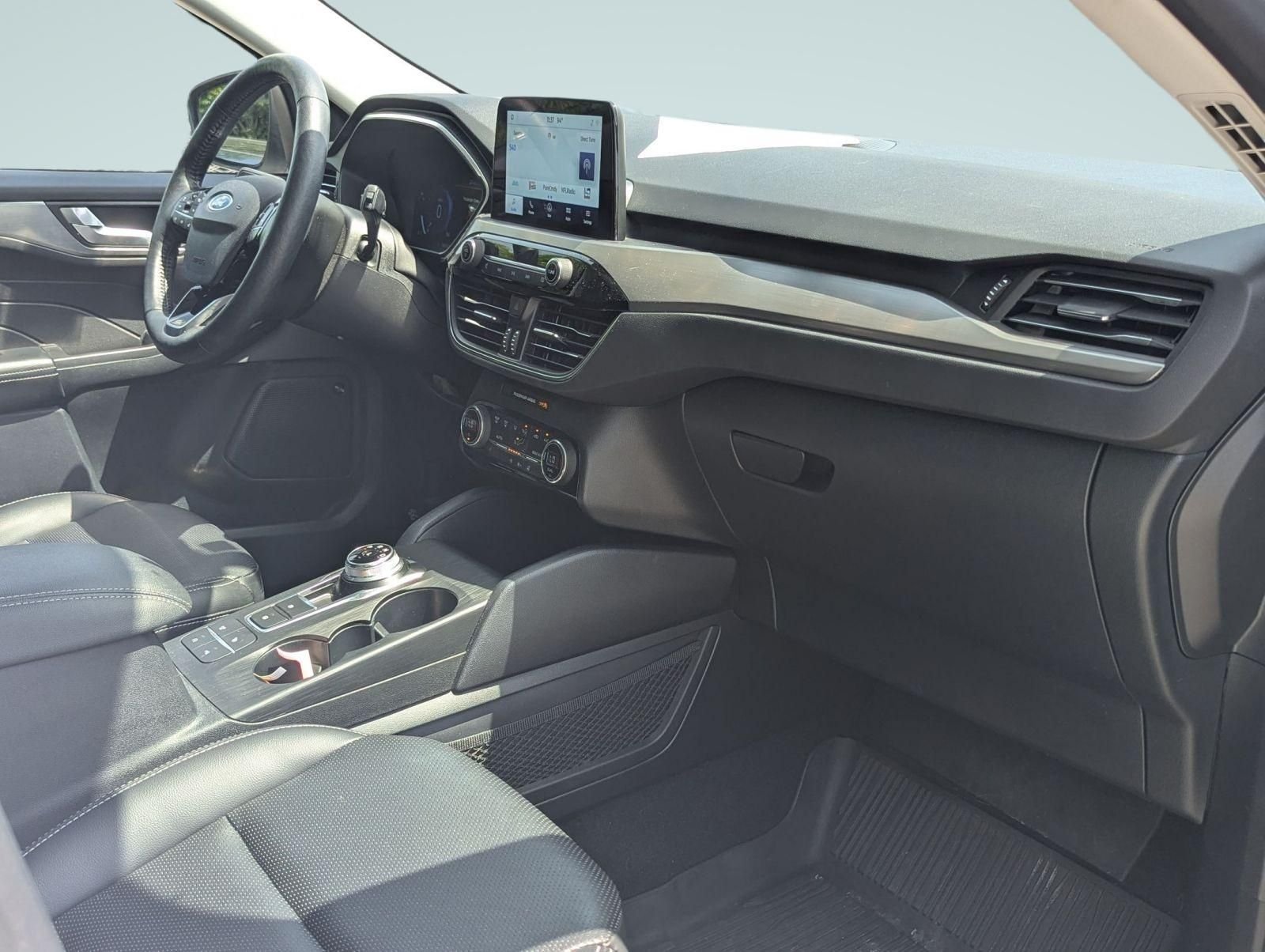 Used 2021 White Ford Titanium image 26