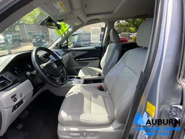 Used 2021 Silver Honda Special Edition image 33