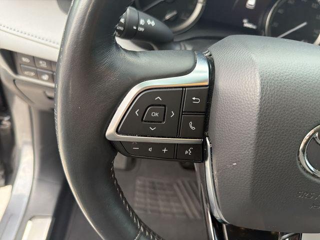 Certified Used 2021 MAGNETIC GRAY MET. Toyota  image 17
