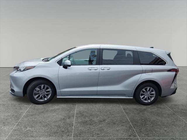 Certified Used 2025 CELESTIAL SILVER Toyota  image 4
