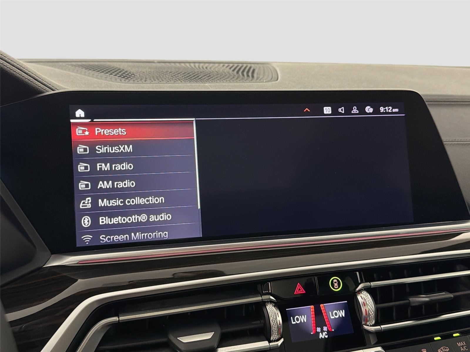 Used 2019 Black Sapphire Metallic BMW xDrive40i image 14