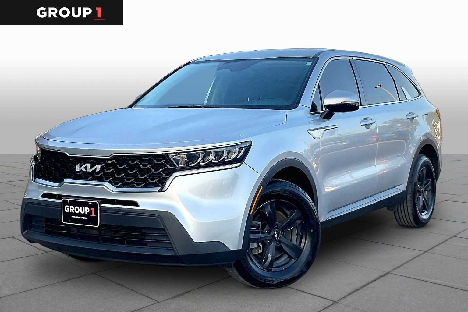 Pre-Owned 2022 Kia Sorento LX