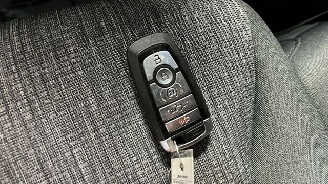 Used 2024 Agate Black Metallic Ford XLT image 20