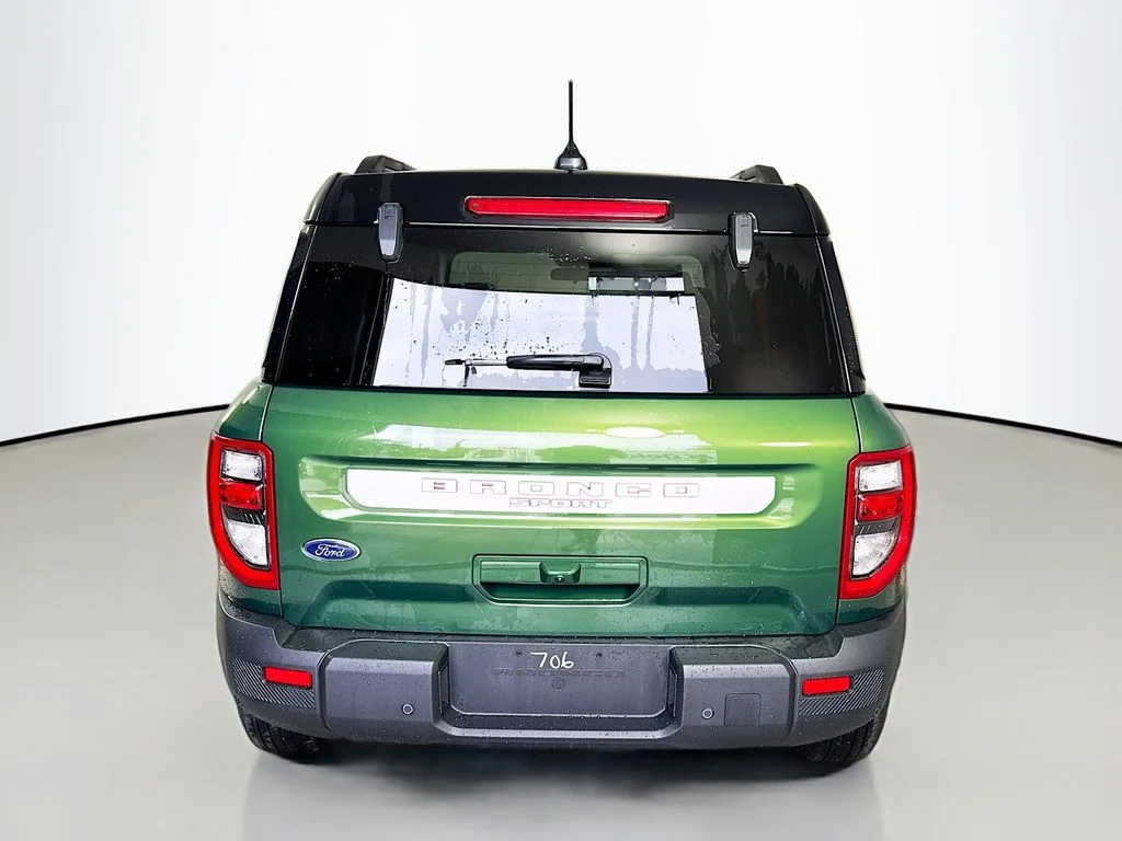 Certified Used 2025 Eruption Green Metallic Ford Free Wheeling image 13