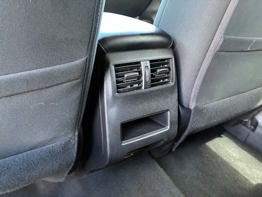 Used 2022  Mitsubishi ES image 43