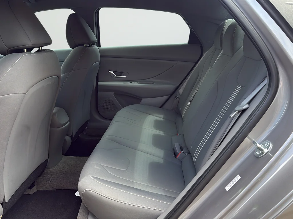 Used 2023 Silver Hyundai SEL image 24