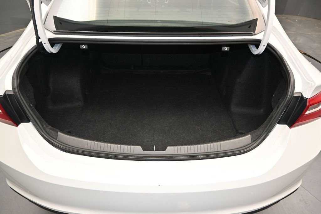 Used 2023 White Chevrolet LT image 14