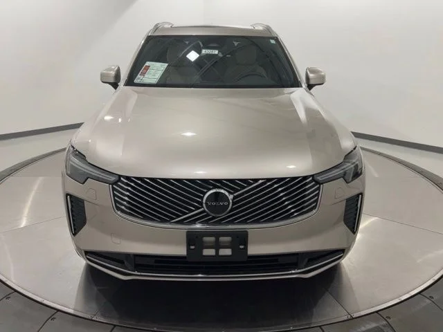2026 Volvo XC90 Core - Photo 8