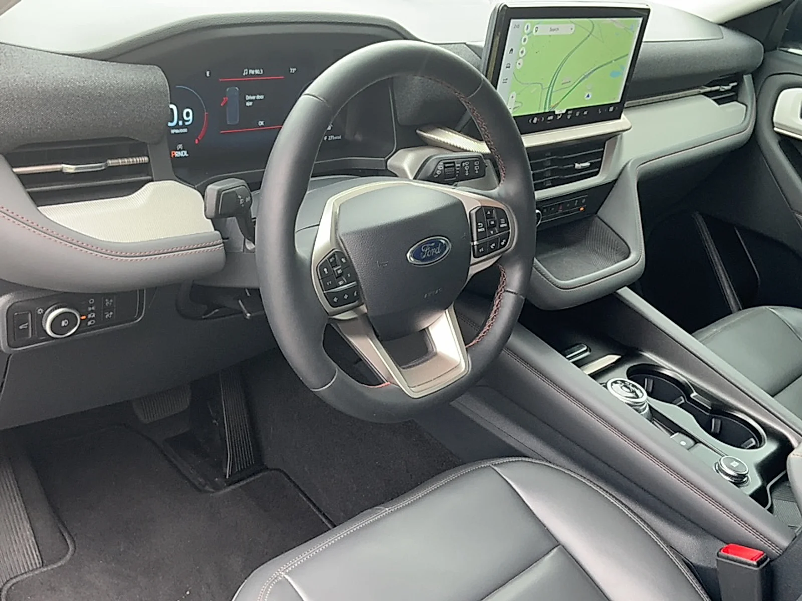 Used 2025 Vapor Blue Metallic Ford Active image 7