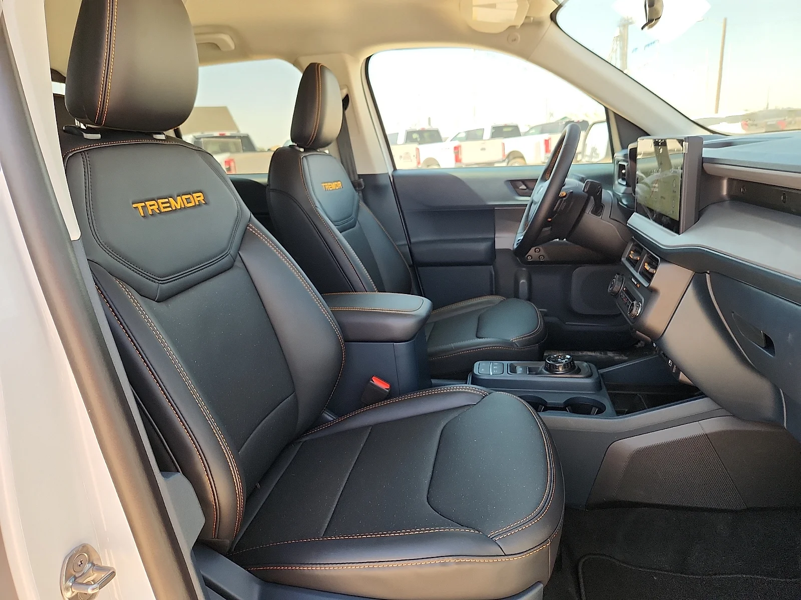 New 2026 Oxford White Ford Tremor image 20