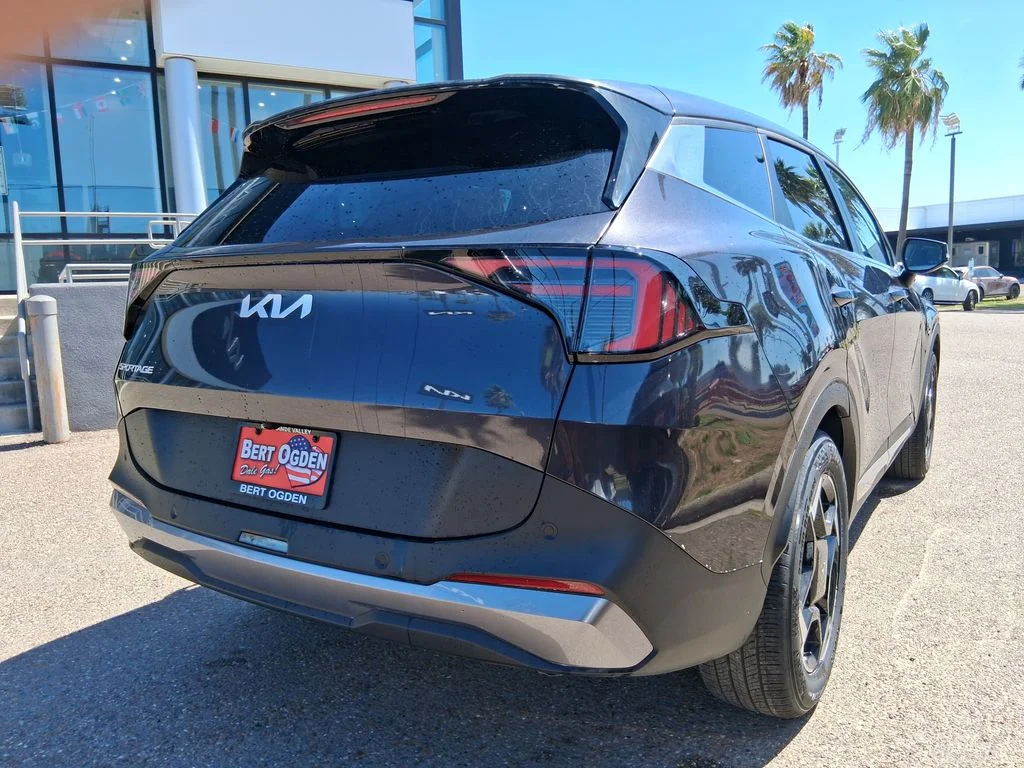 New 2026 Gray Kia EX image 5