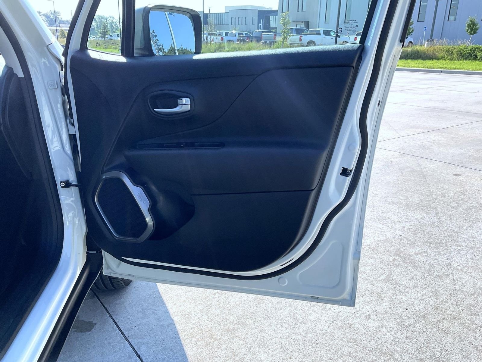 Used 2020 White Jeep Limited image 17