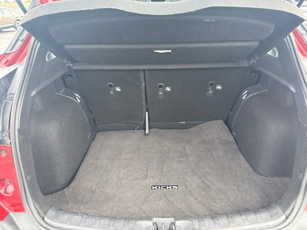 Used 2019 Red Nissan SV image 13