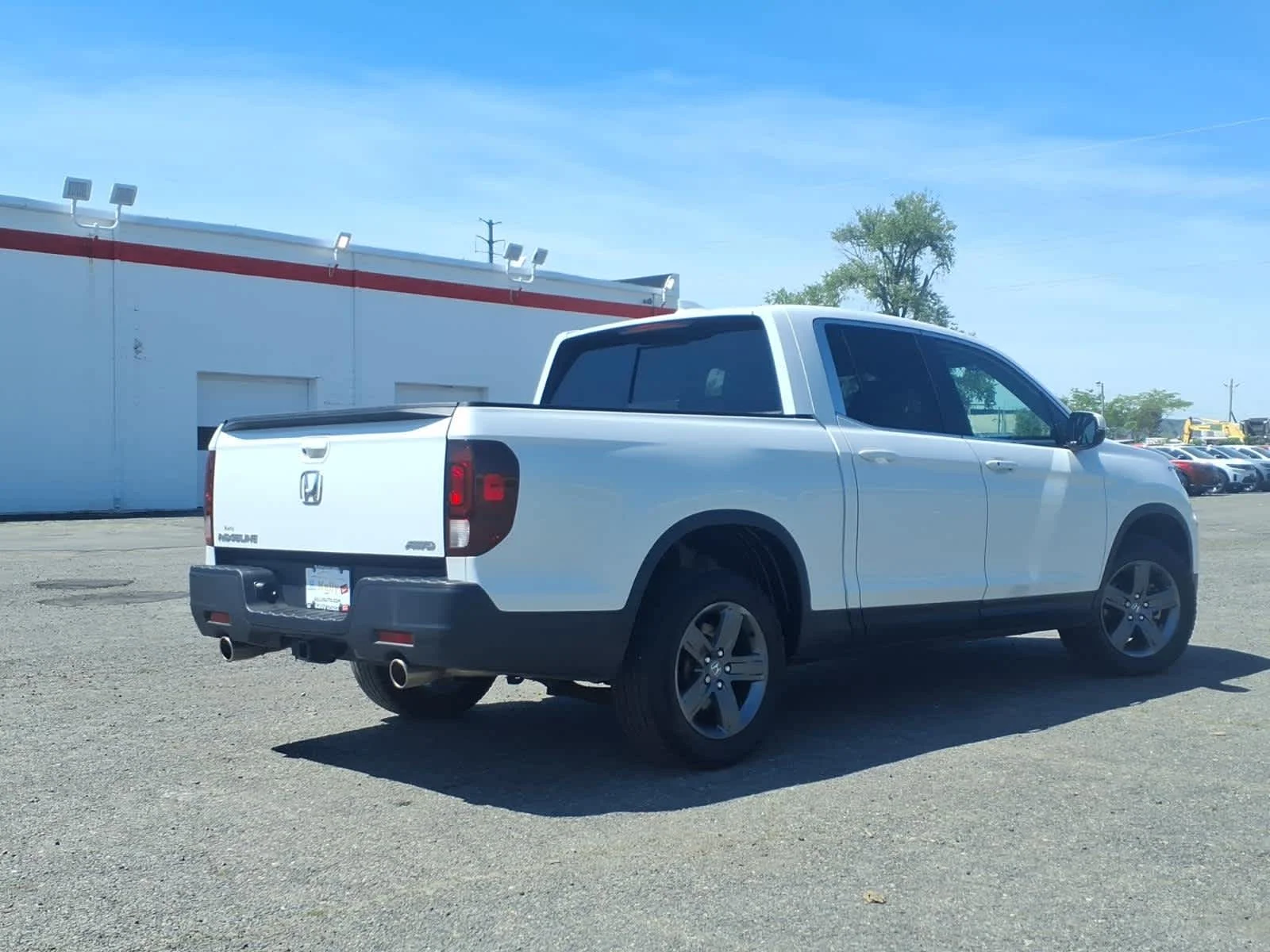 Certified Used 2023 Platinum White Pearl Honda RTL image 5
