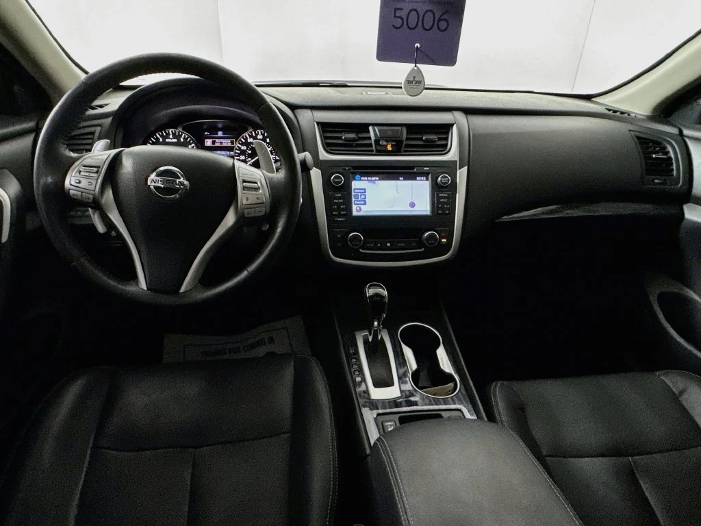 Used 2016 Black Nissan 3.5 SL image 27