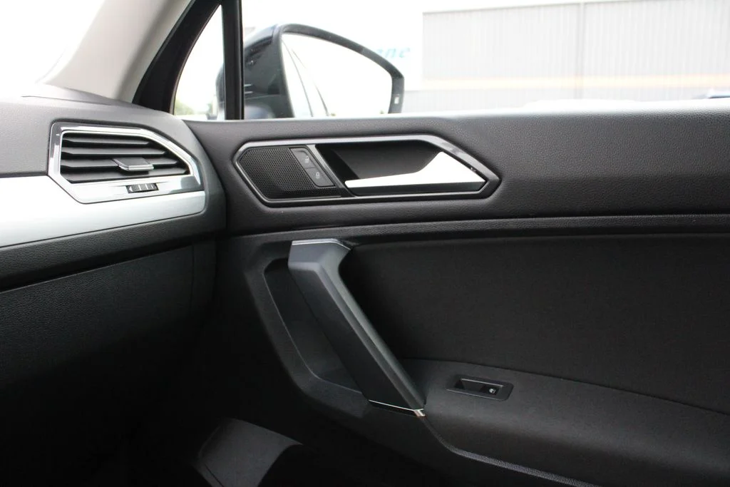 Used 2018 Black Volkswagen 2.0T S image 20
