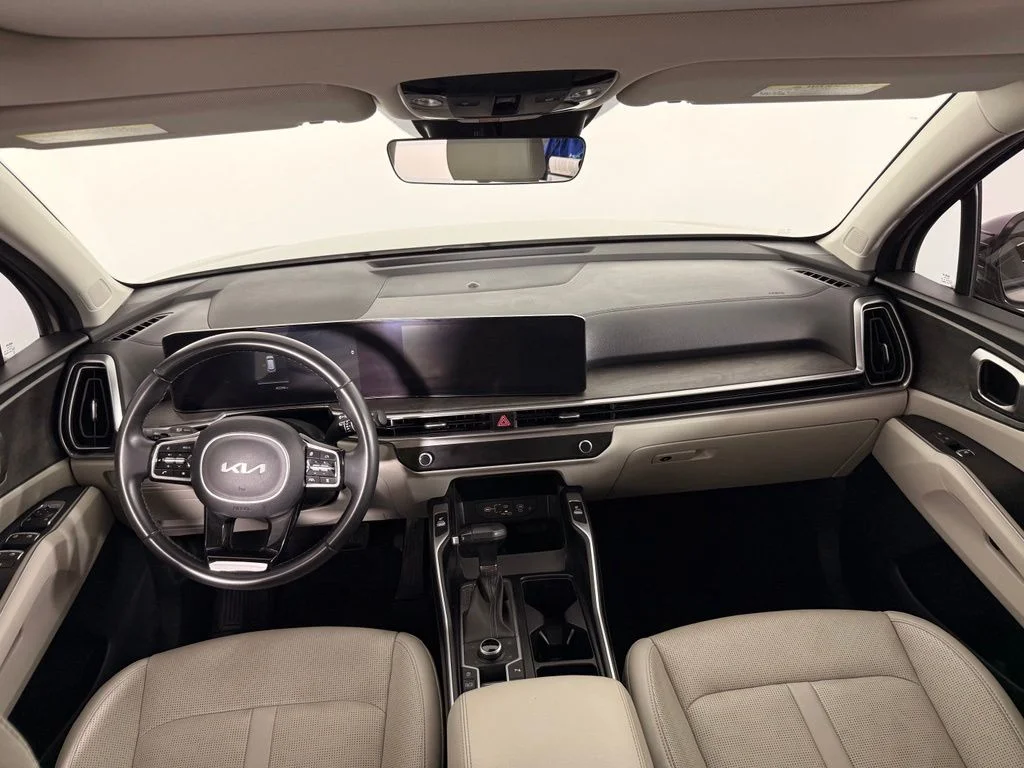 Used 2024 Brown Kia X-Line EX image 2