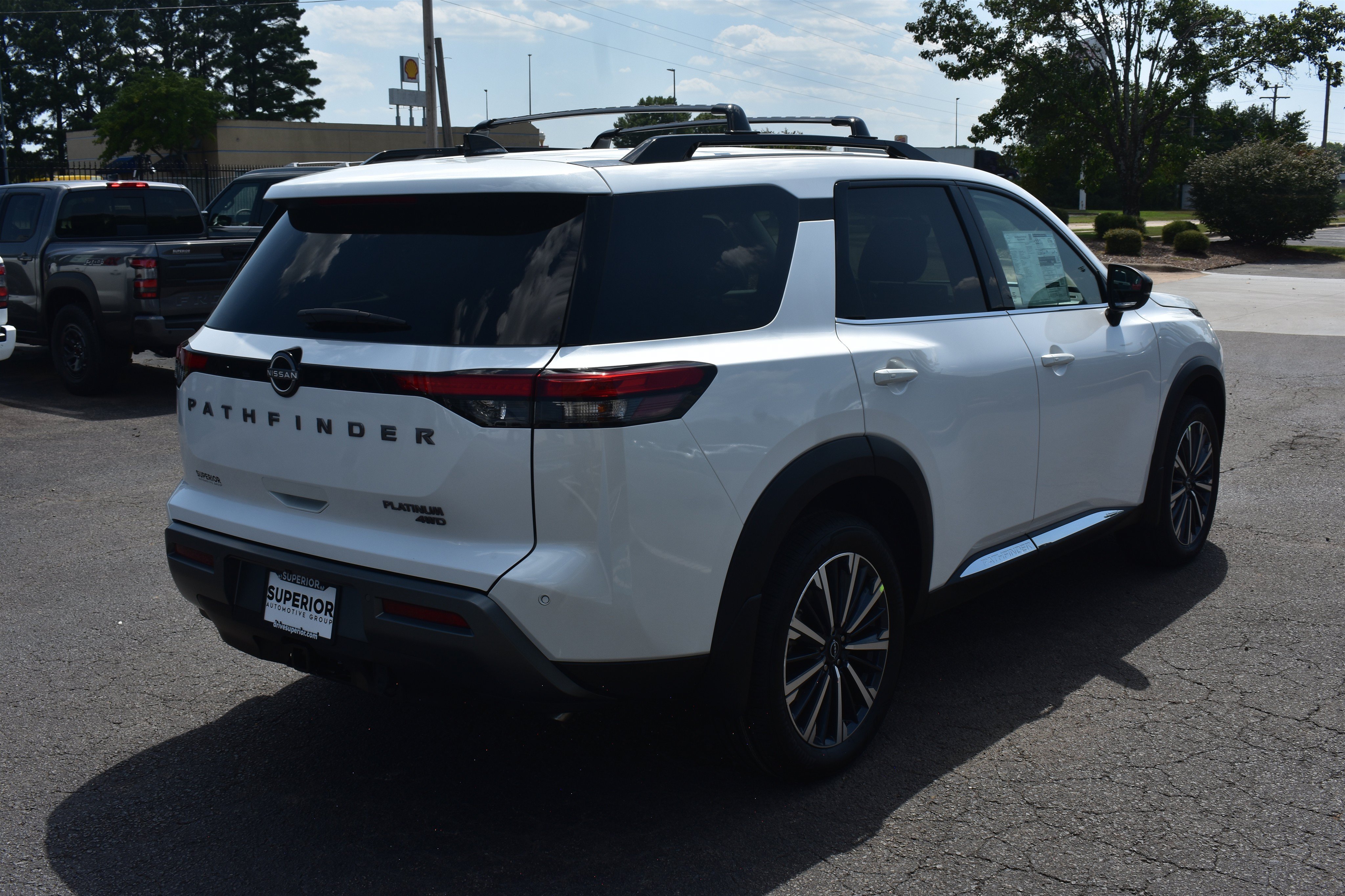 New 2026 Everest White Pearl TriCoat Nissan Platinum image 5