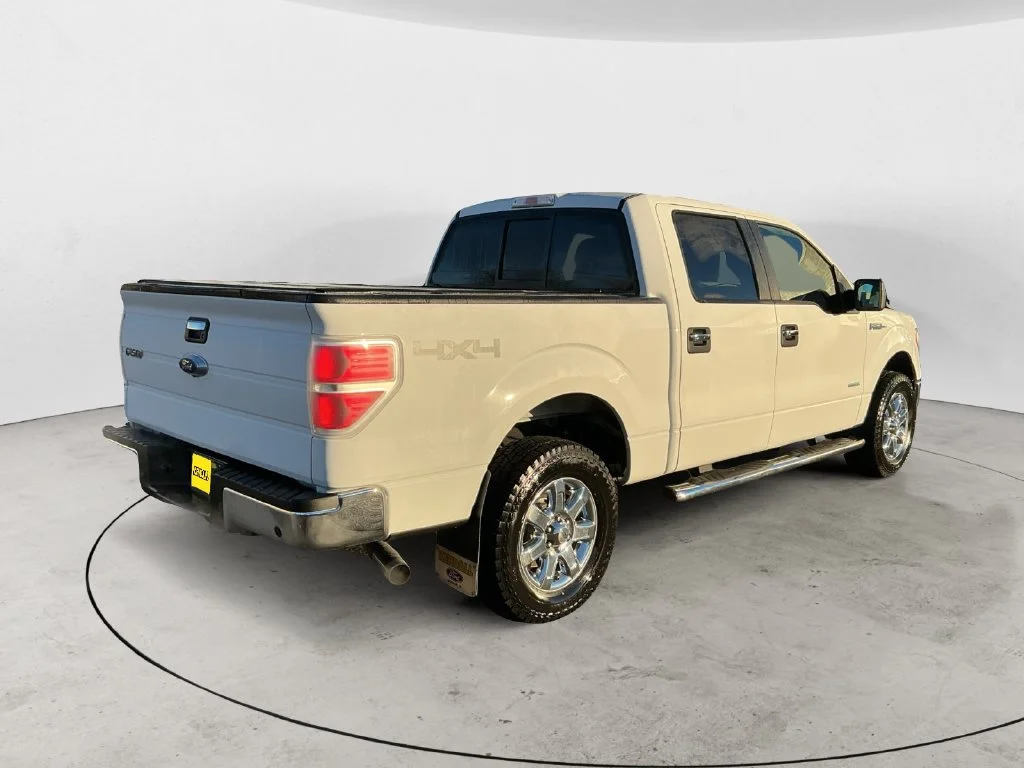 Used 2013 White Ford XLT image 8