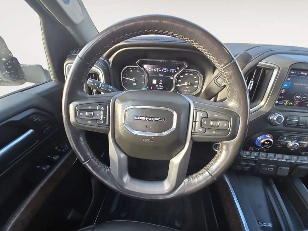 Used 2022 Summit White GMC Denali DRW image 12