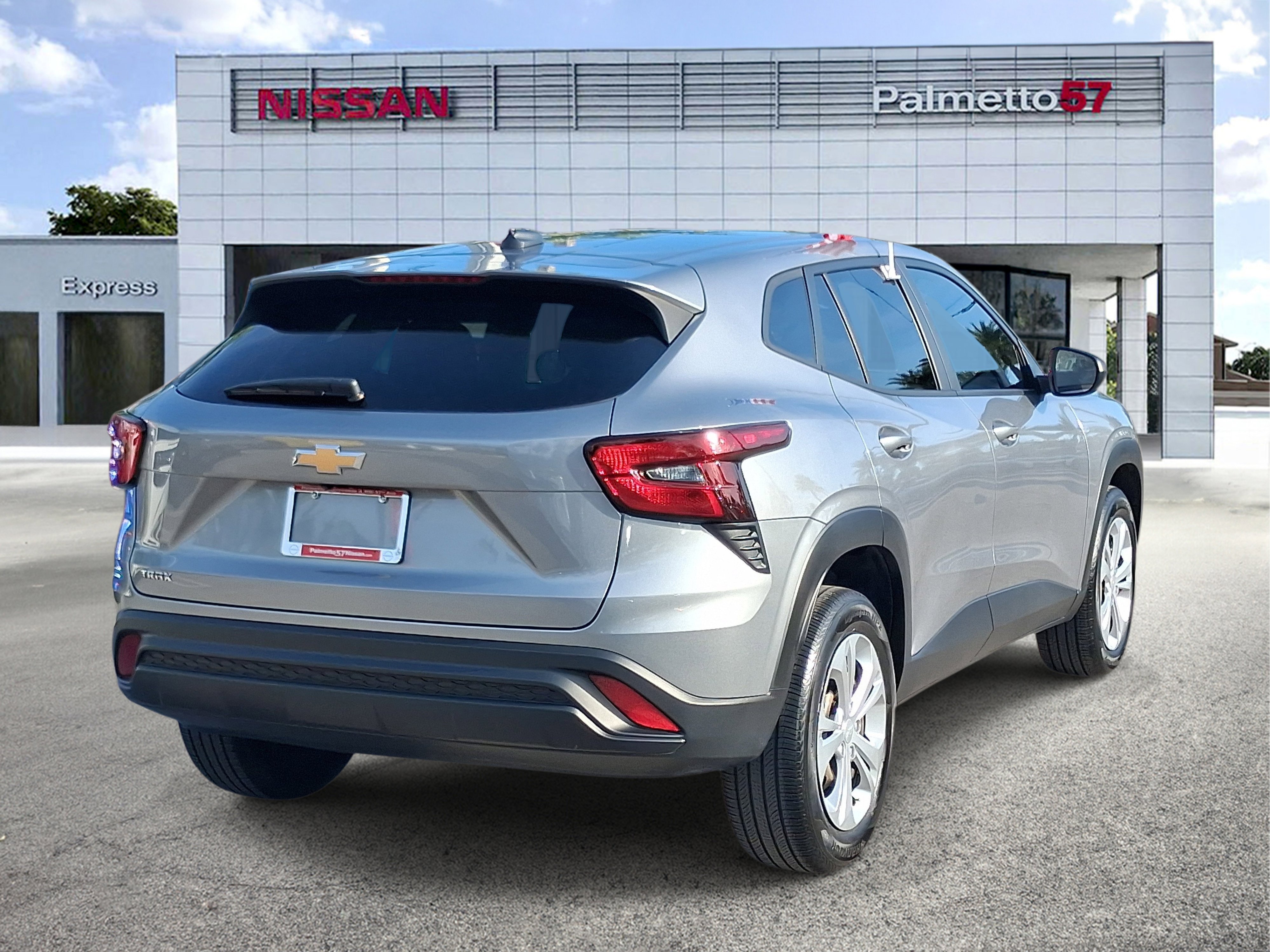 Used 2025 Gray Chevrolet LS image 6
