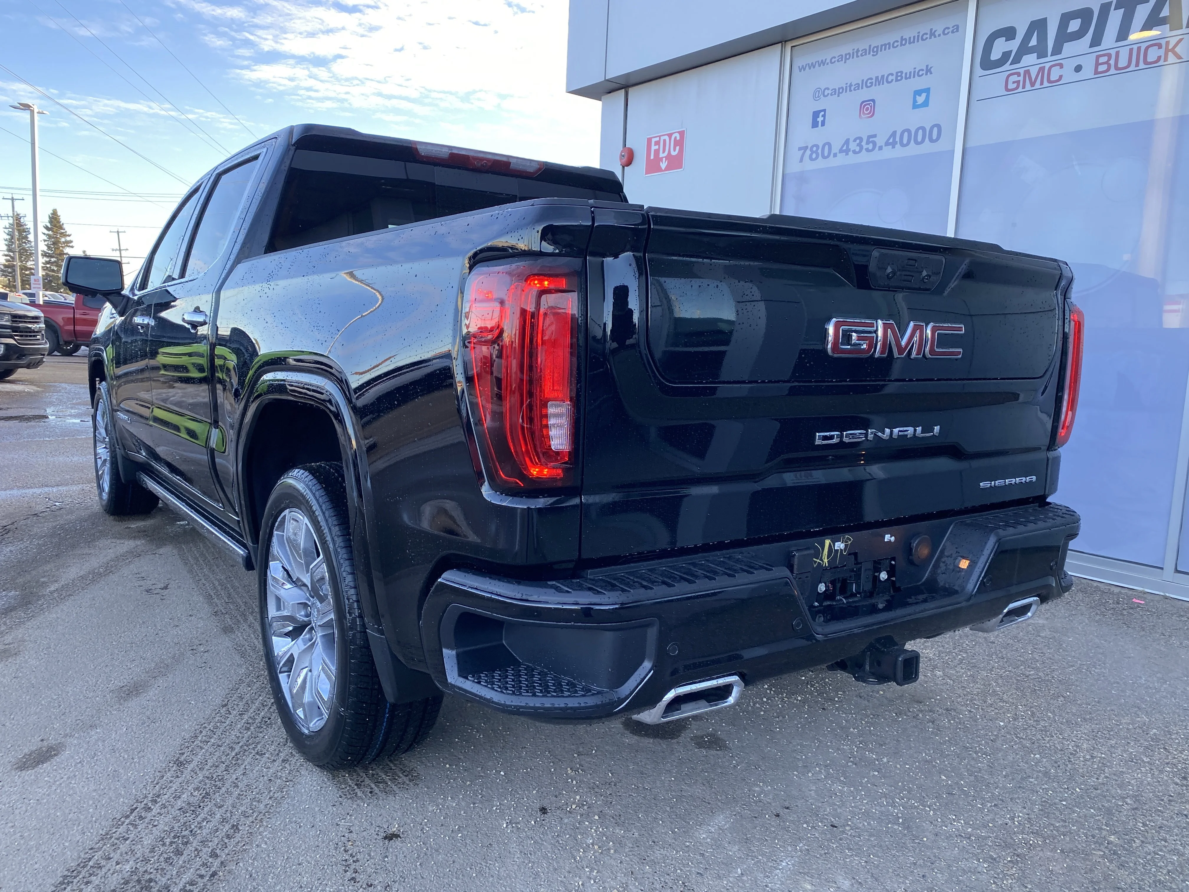 New 2026 ONYX BLACK GMC Denali image 4
