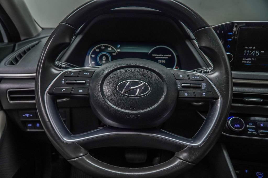 Used 2023 White Hyundai SEL image 34