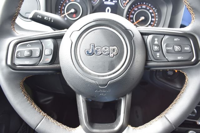 Used 2024 Green Jeep Sport S image 21