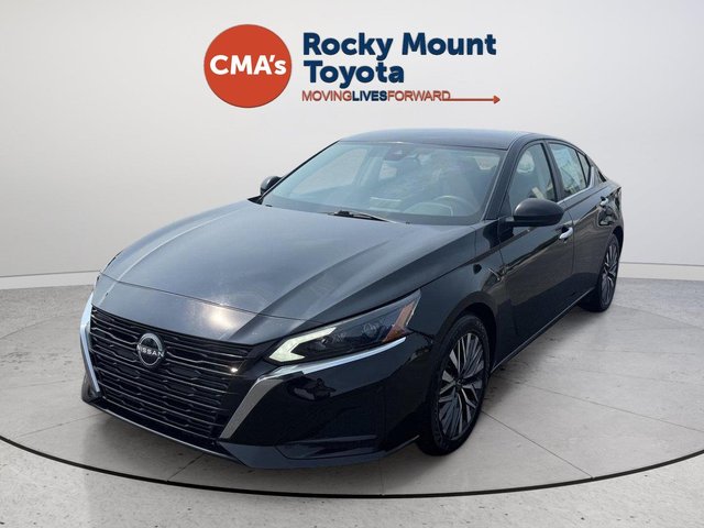 2024 NISSAN Altima SV