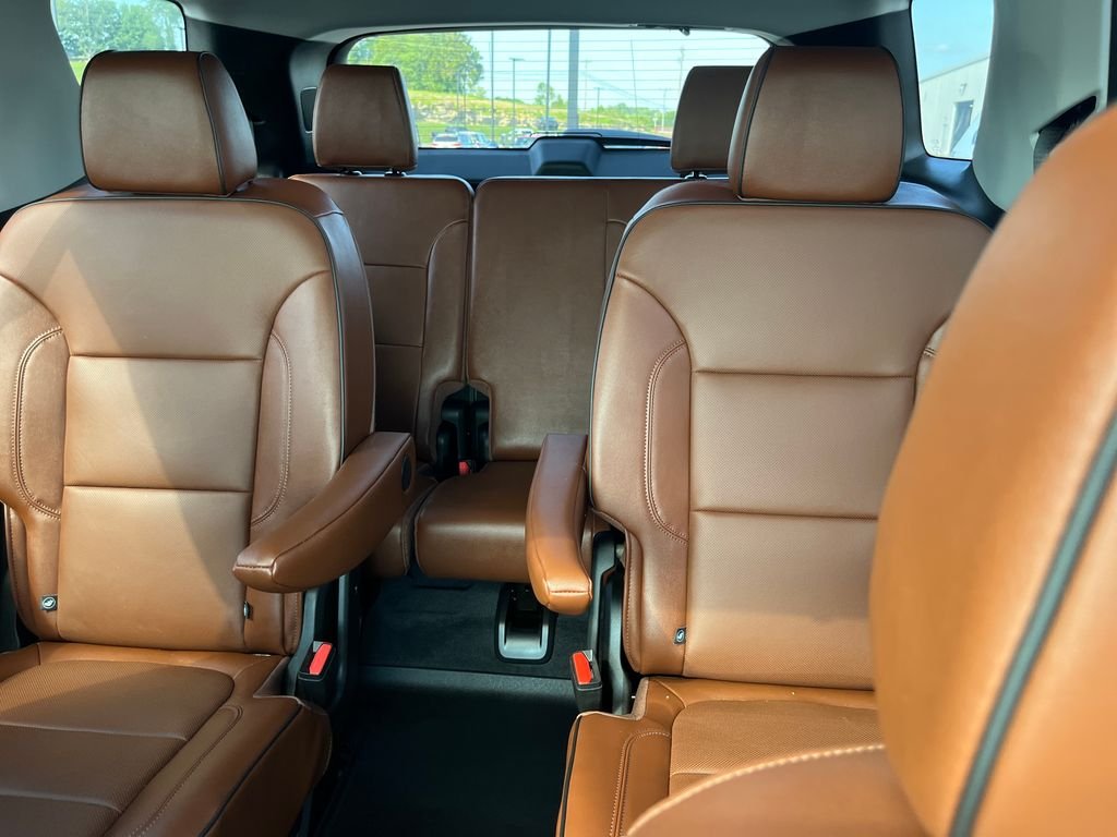 Used 2021 Beige Chevrolet High Country image 12