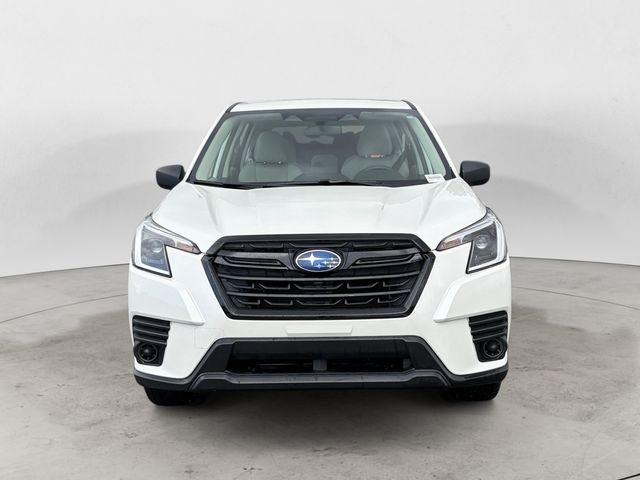 Used 2022 White Subaru  image 2